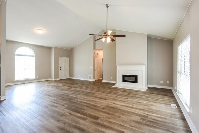 Photo - 3695 Fairway Dr