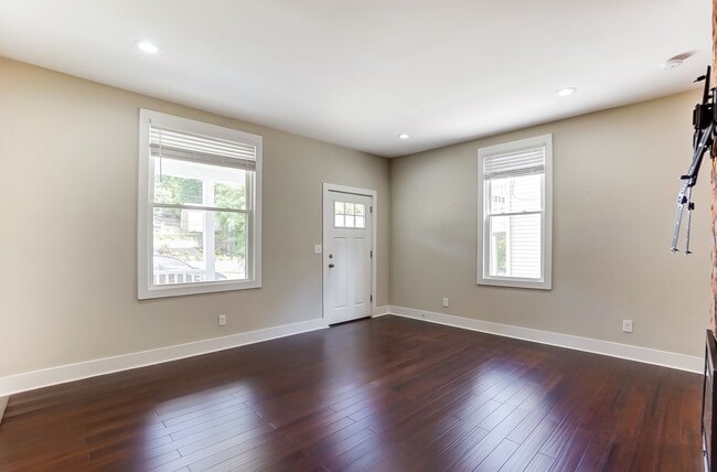 Photo - 5107 Marion Ave