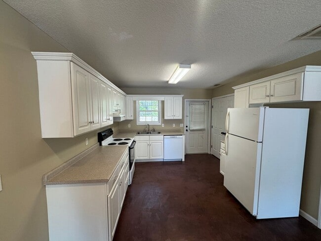 Photo - 2 Bed 1 Bath Duplex