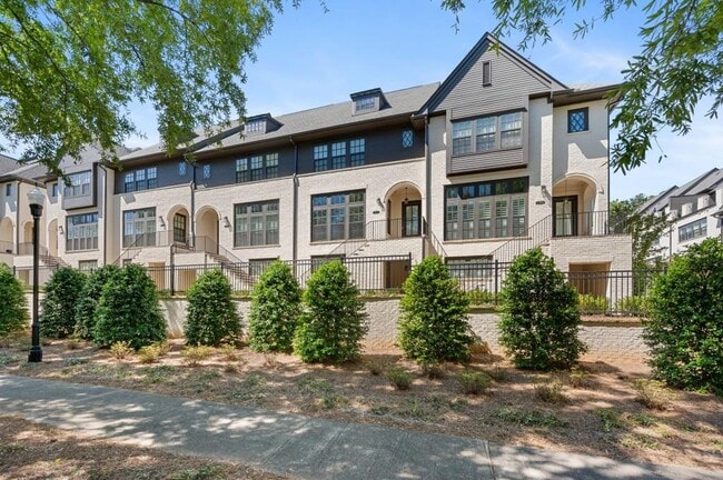 Photo - 134 Britten Pass