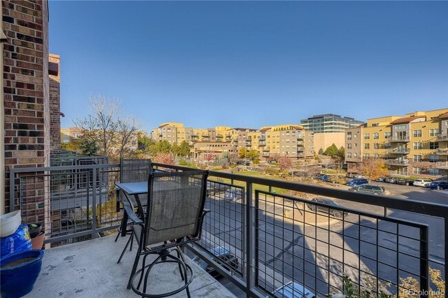 Photo - Remodeled top floor penthouse ,corner unit with stunning views!