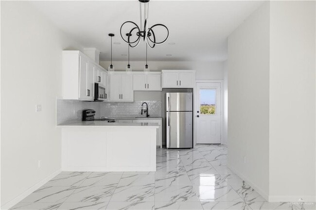 Photo - 23 N Abesam Ave Unidad 3