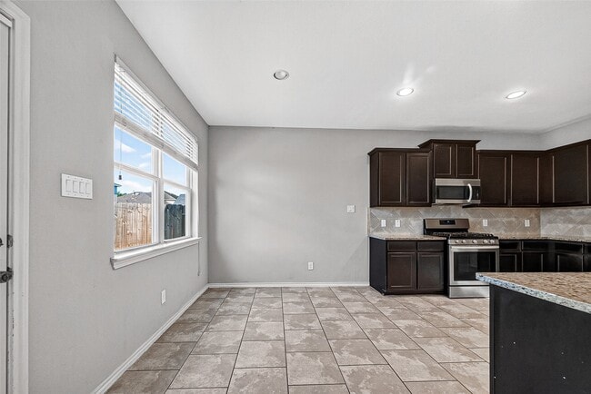 Building Photo - 1326 Seagler Pond Ln