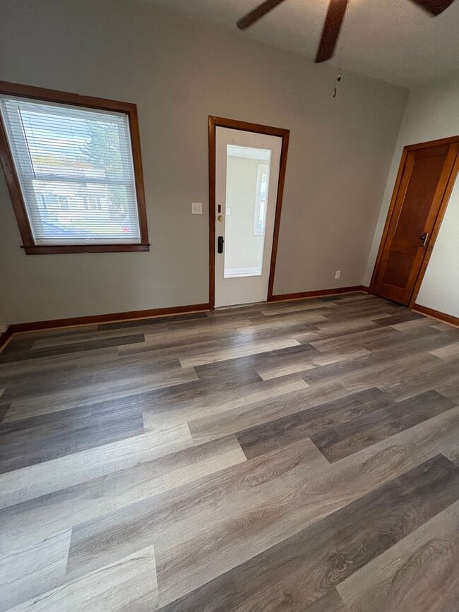 Building Photo - PP - 06 Unit A