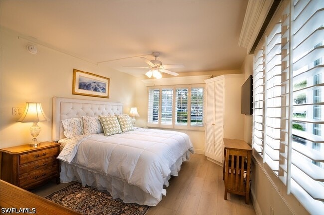 Building Photo - 388 4th Ave S Unit 388