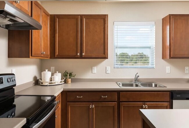 Photo - Newer 2000 sq ft 4 bedroom home for Lease