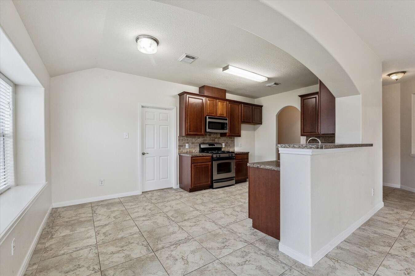 Photo - 1805 Clover Patch