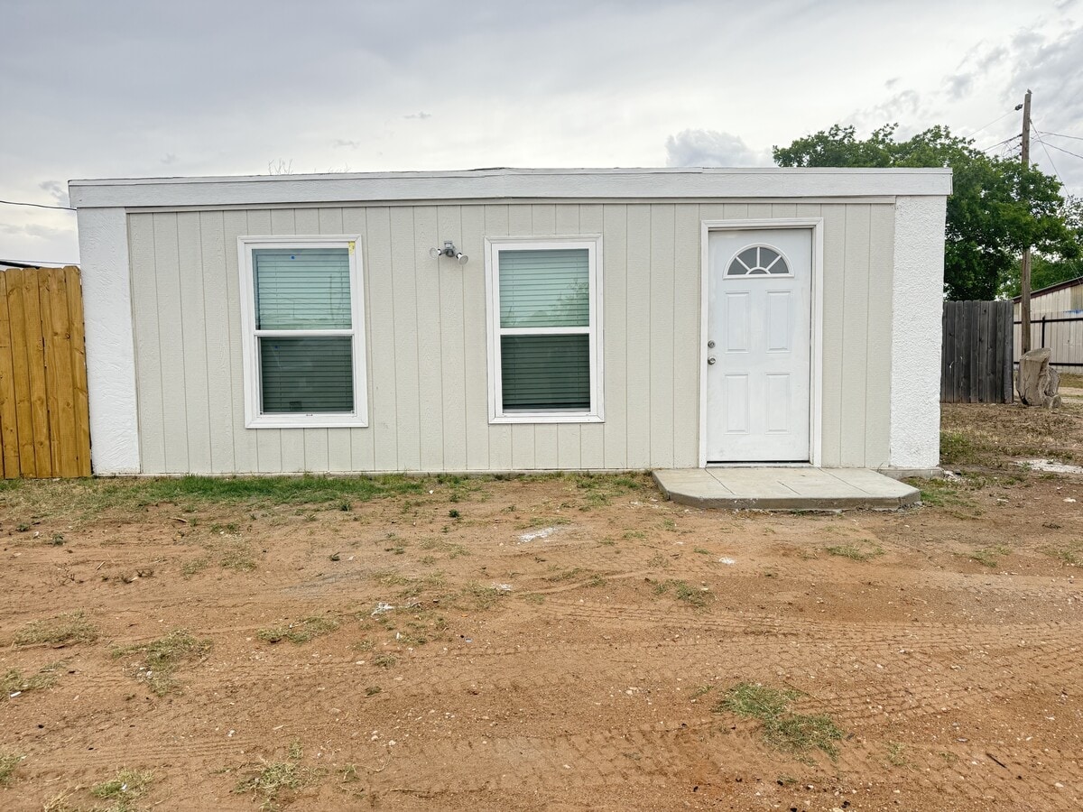 Photo - 3100 Thomas Ave