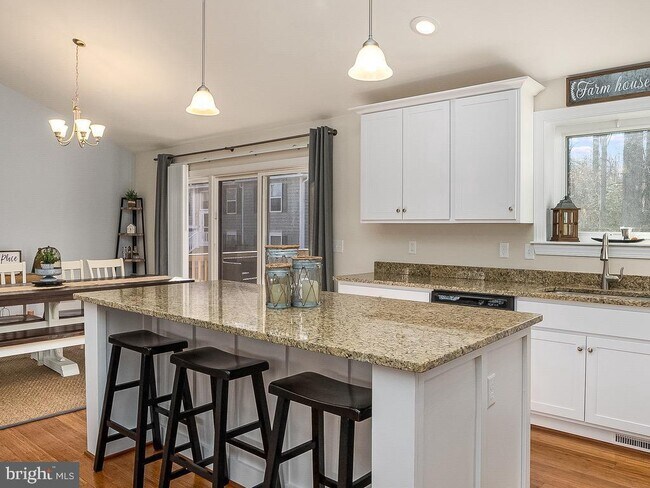 Photo - 5 Rectory Ln