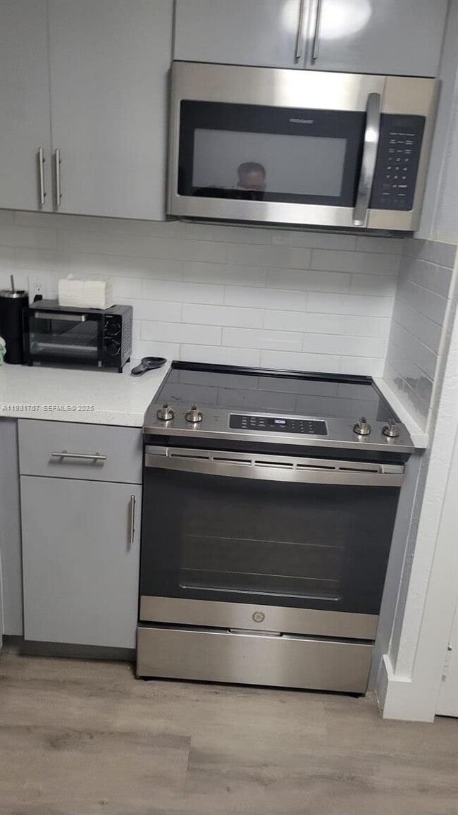 Photo - 4158 Inverrary Dr Unidad 409