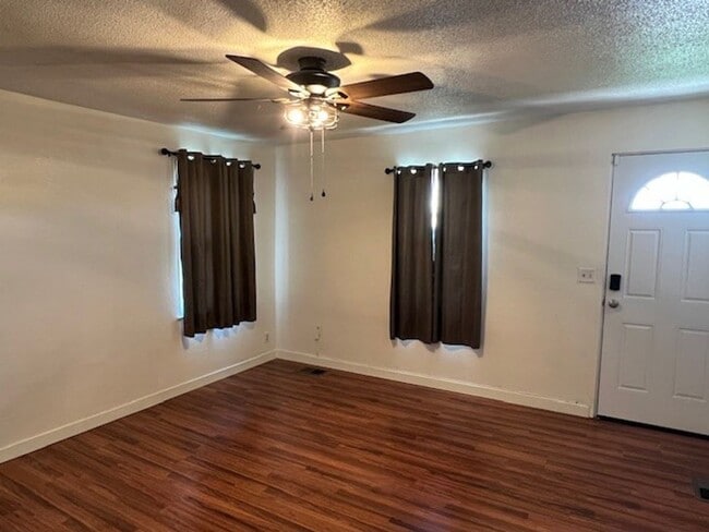 Photo - Bigger Than It Looks! 4 bedroom house