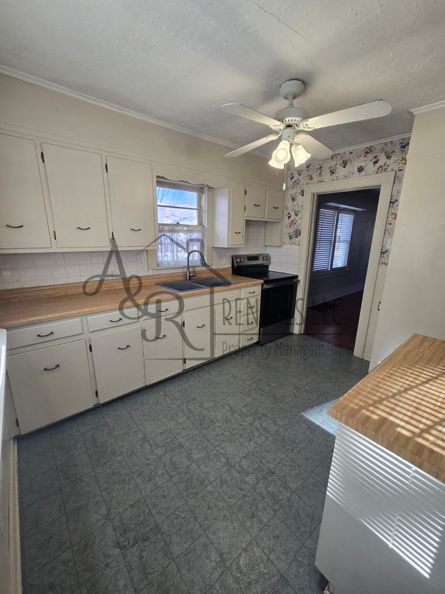 Photo - 1801 S Olive St