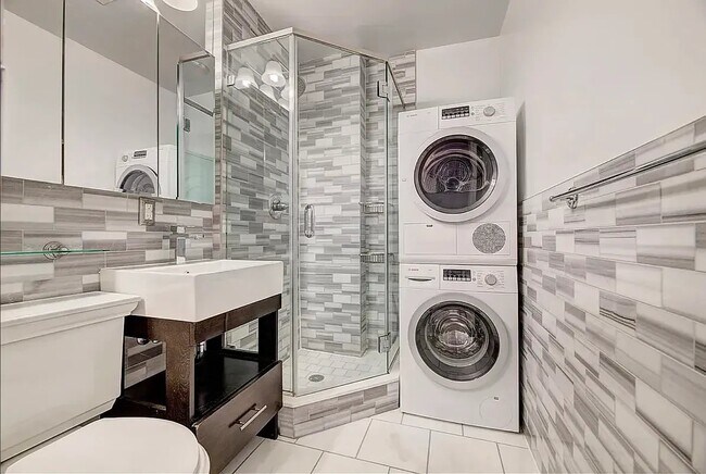 Photo - 290 W 12th St Unit 5C