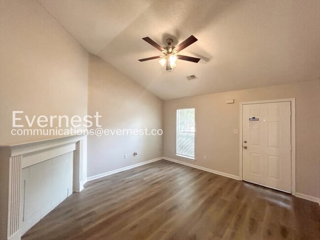 Photo - 10721 Ridgefield Dr
