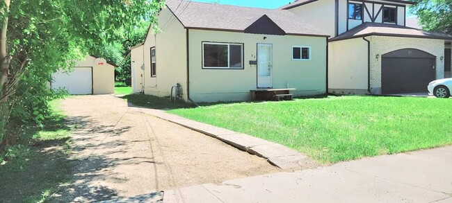 Photo - 82 Hindley Ave