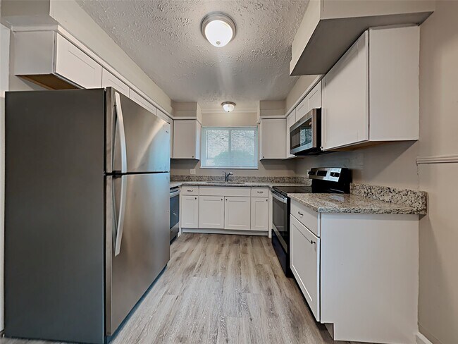 Photo - 15914 Ridgeroe Ln