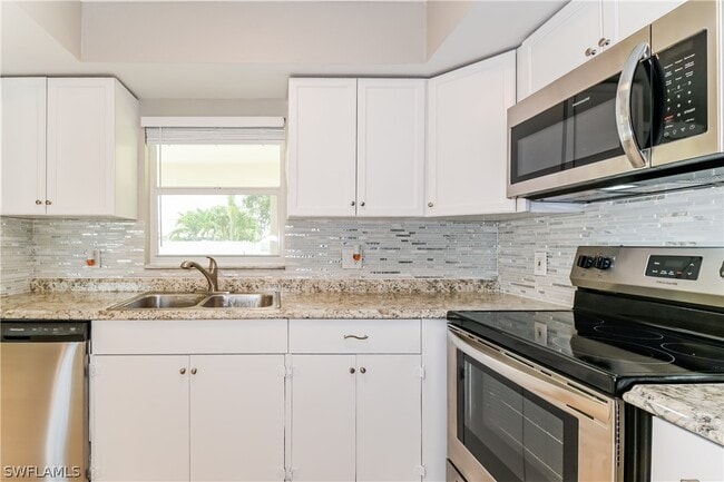 Photo - 406 SE 8th St