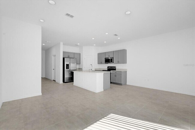 Photo - 3756 Sepia St