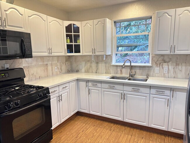 Photo - 3100 SE 122nd Ave Unidad D