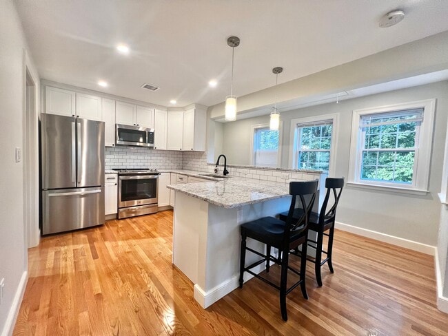 Photo - 19 Bernard Rd Unit 2