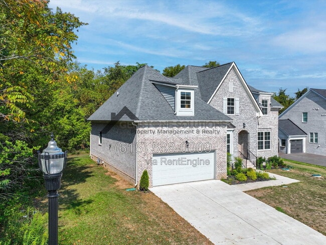 Photo - 631 Silva Ln