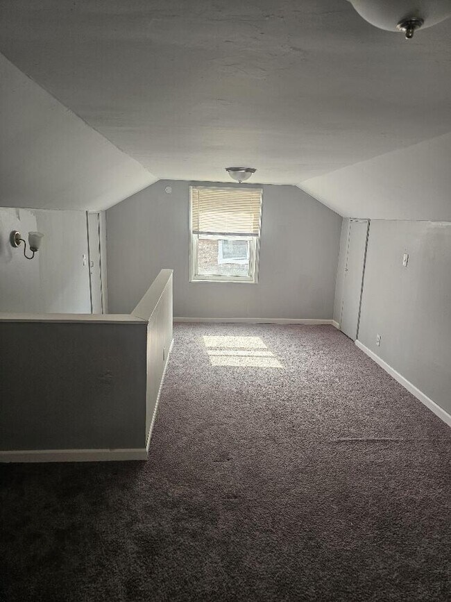 Photo - 10440 Nottingham Rd