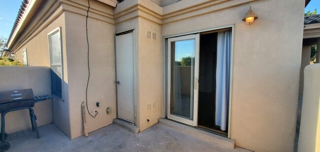 Photo - 3035 Southern Blvd SE Unidad C