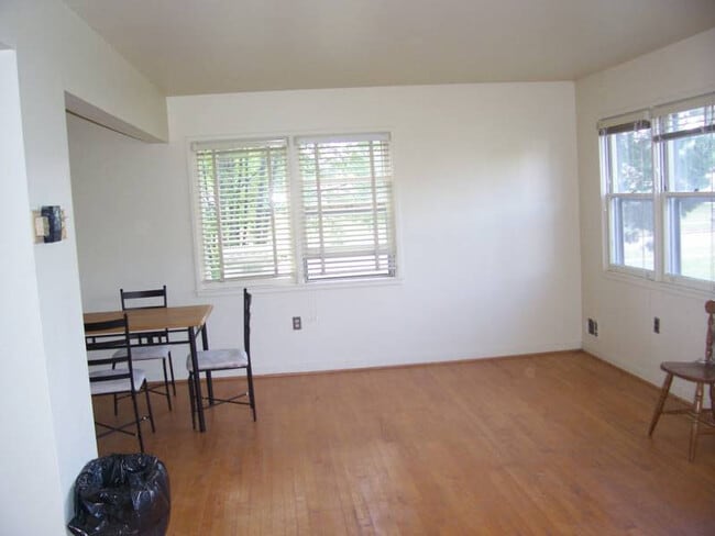 Photo - 503 Jupiter St