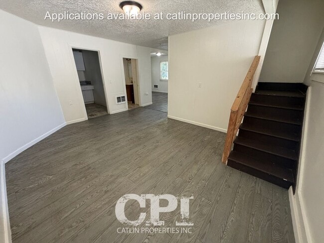 Photo - 320 21st Ave