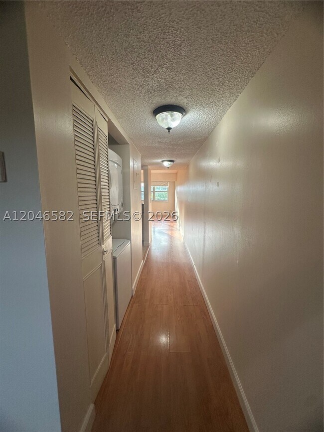 9500 SW 3rd St Unit 254
