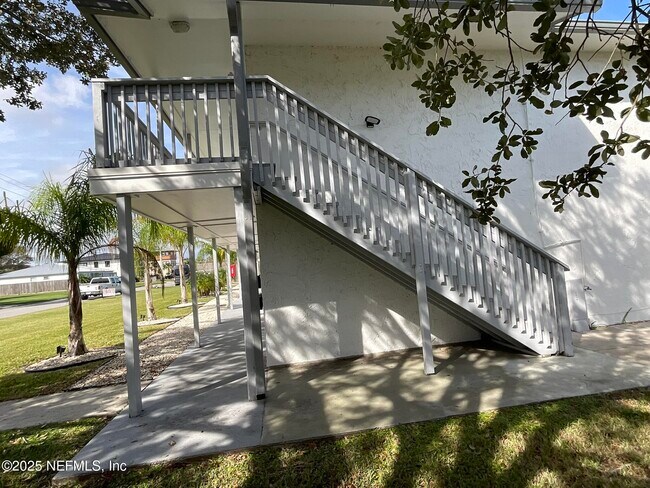 Photo - 318 Arricola Ave Unit 103