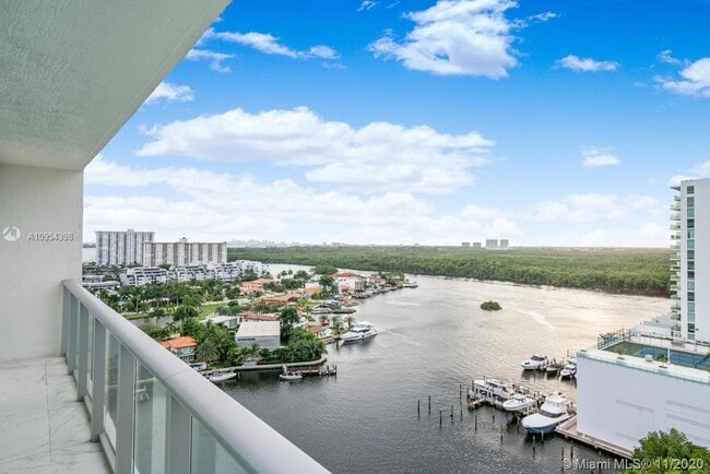 Photo - 330 Sunny Isles Blvd Unidad 1501