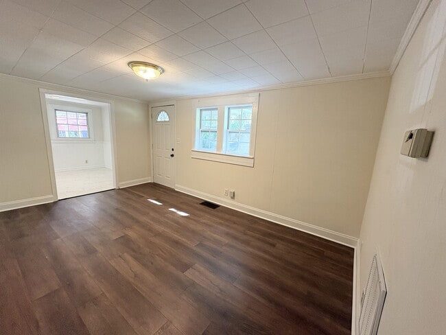 Photo - 4579 Spring St