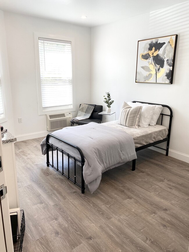 21 Tremont St Unit 10