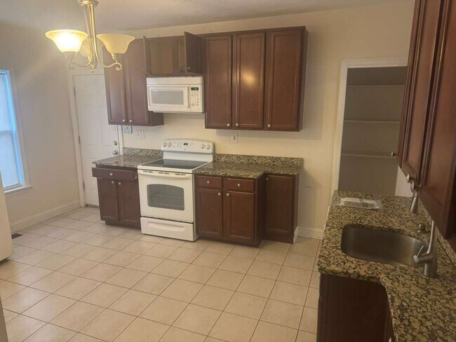 Photo - 293 School St Unidad 2 L