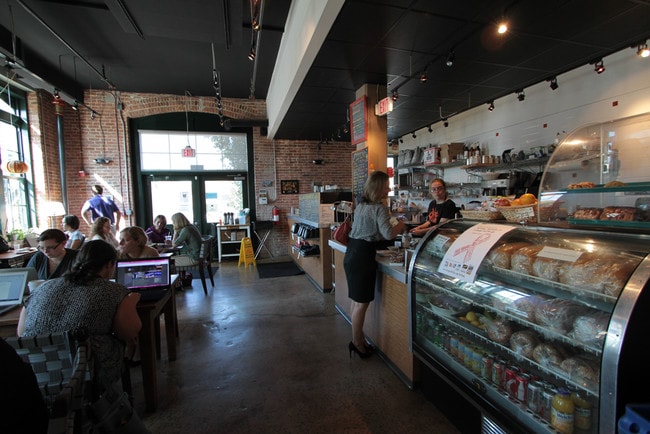 Charmington's Cafe