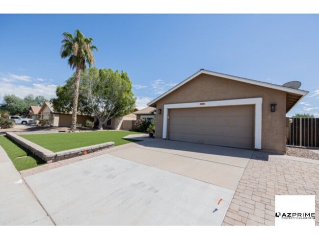 Photo - Fully-Furnished 3/2 Chandler Retreat - Poo...