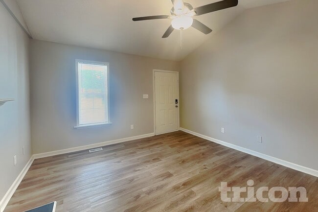 Photo - 1322 Sasswood Ln