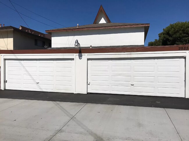 2977 Mendoza Dr