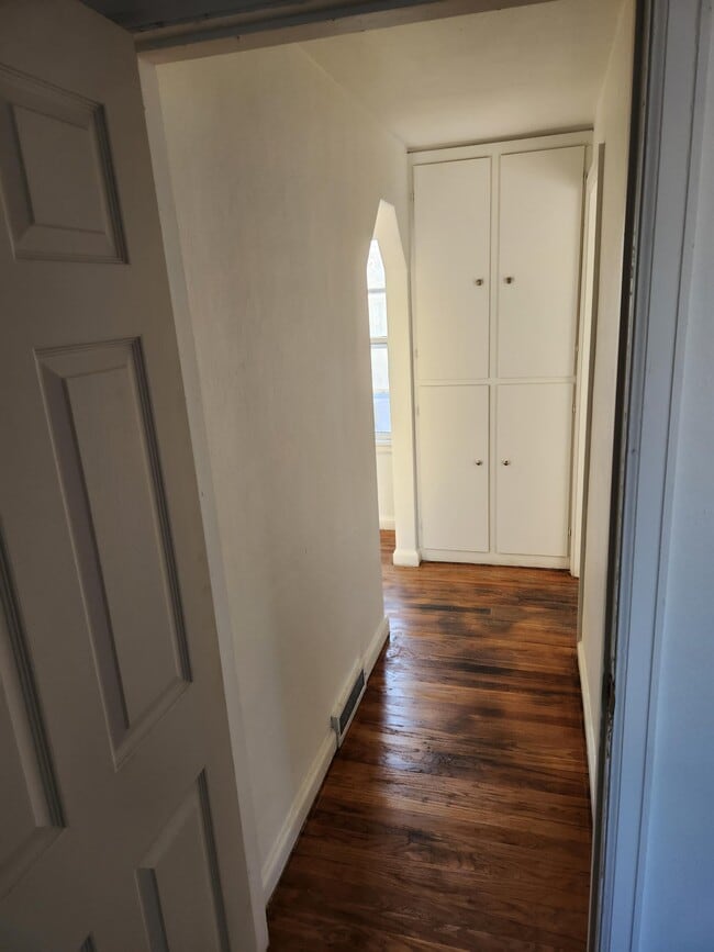 Photo - 1131 N Kaley St