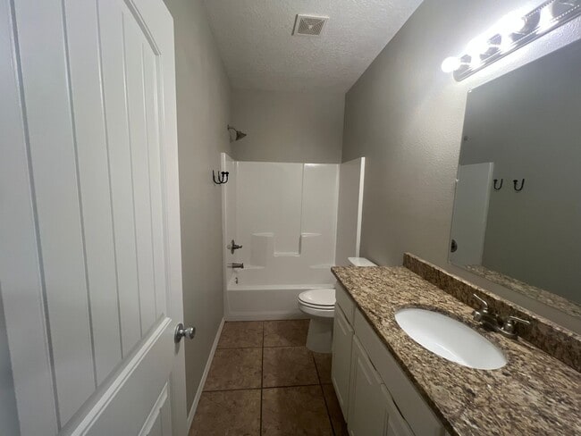 Photo - 3816 Lockhaven Dr