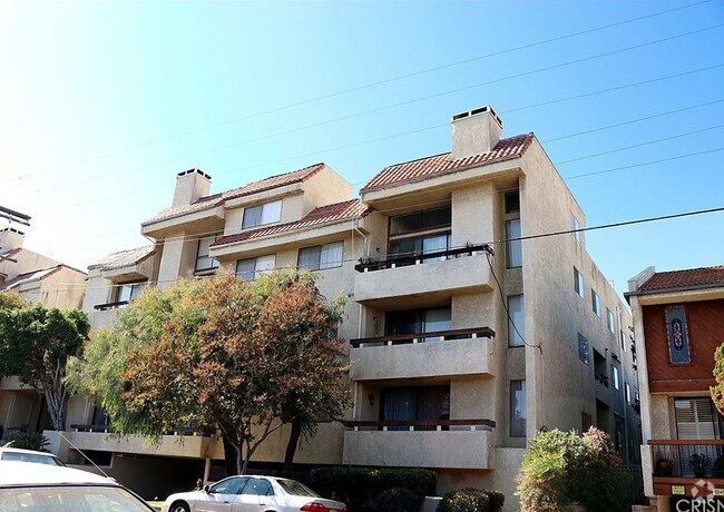 Building Photo - 18000 Ventura Blvd Unit EstateSale Rental