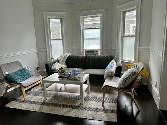 Photo - 33 Teele Ave Apartments Unit 1