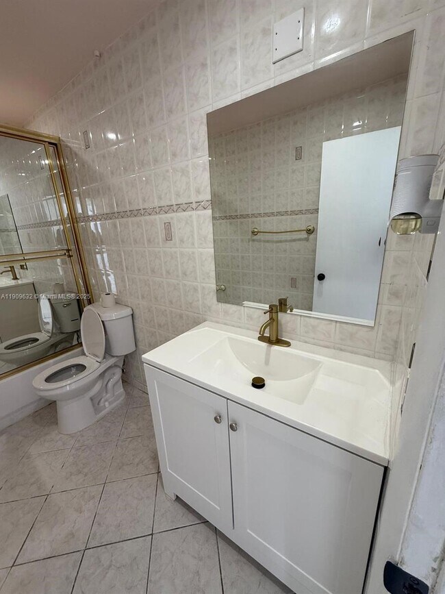 Photo - 6931 SW 24th Ct