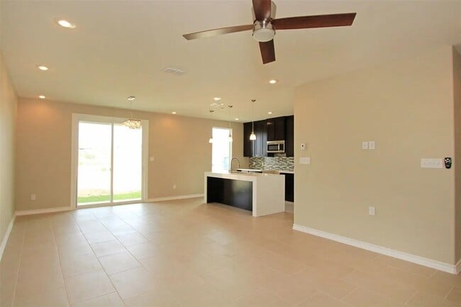 Photo - 7917 Elka Lp