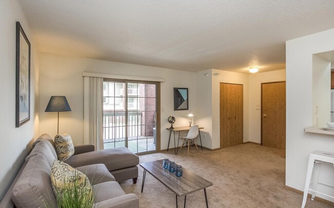 Photo - Large Two Bedroom Walking Distance to UIHC... Apartment Unit 1059-10