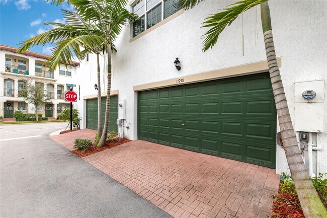 Photo - 11958 SW 27th Ct