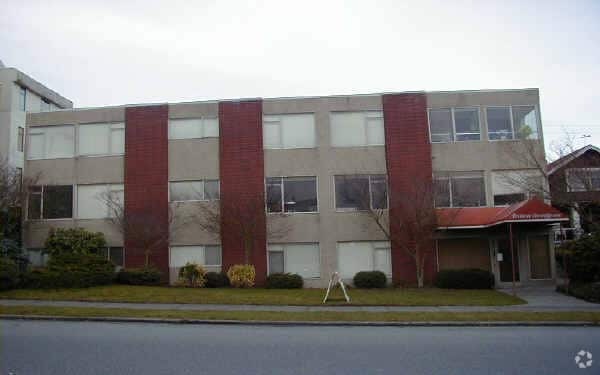Building Photo - Angeline Apartments