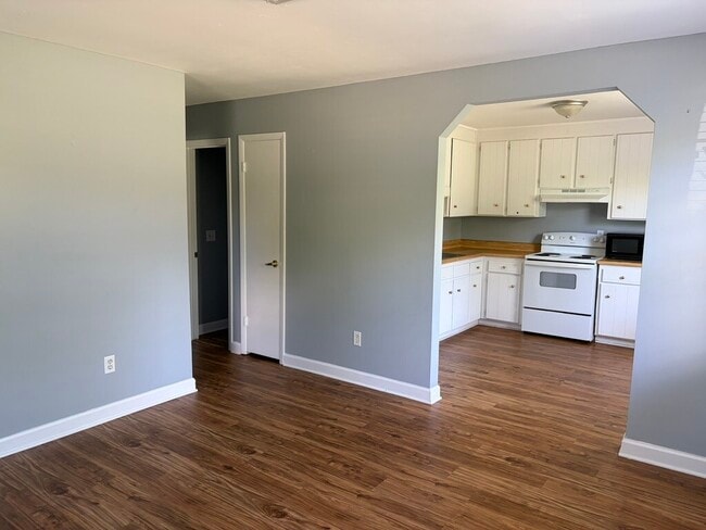Photo - 204 Brandywine Rd