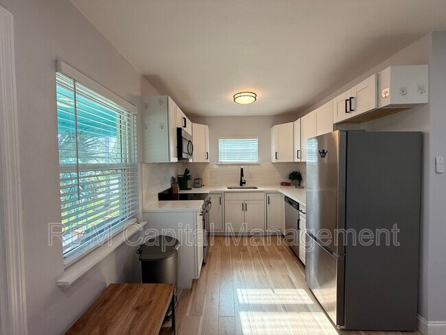 Photo - 300 30th Ave N Unit A